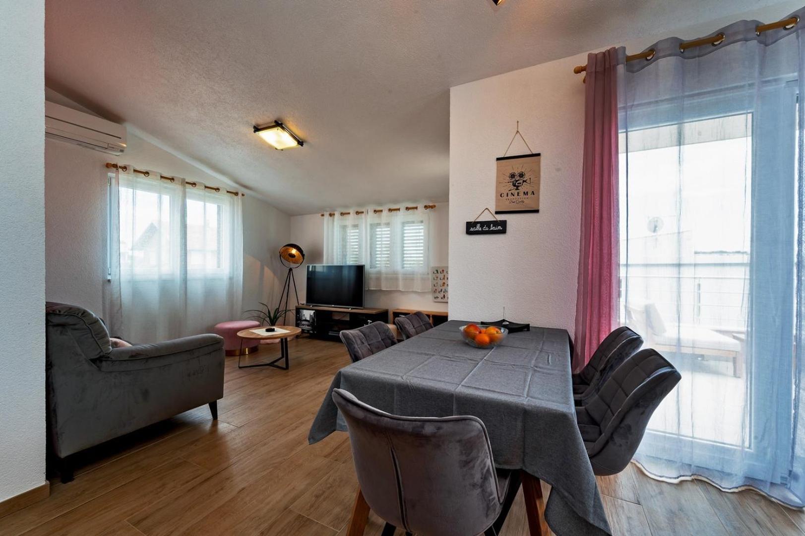 Sea Flower Beachfront Villa Sevid Esterno foto