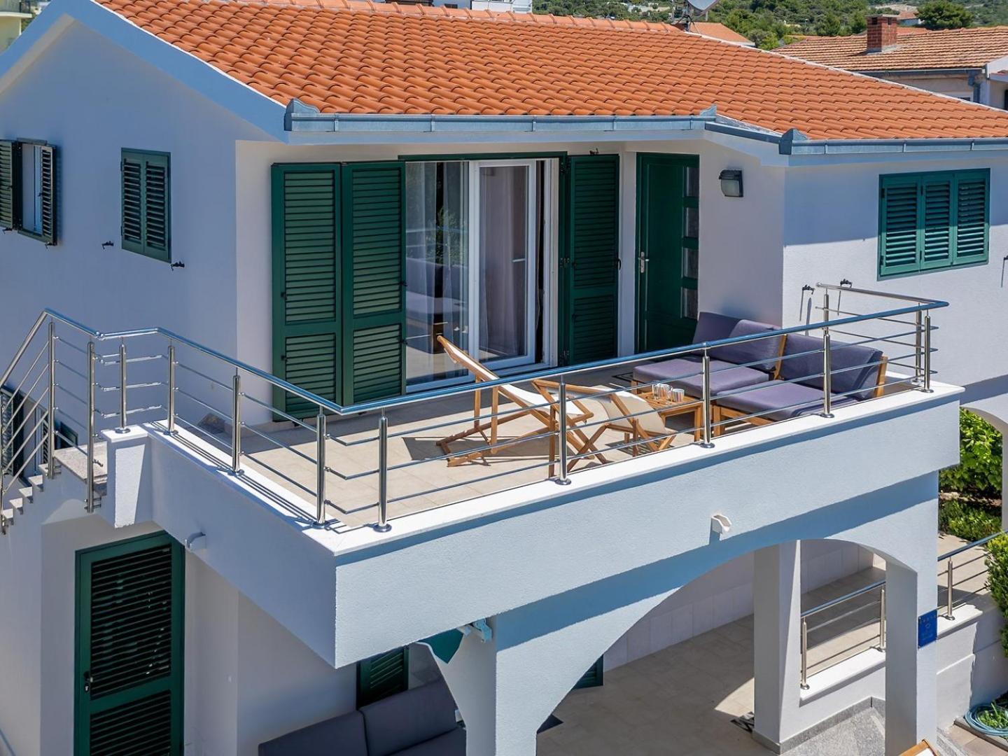 Sea Flower Beachfront Villa Sevid Esterno foto